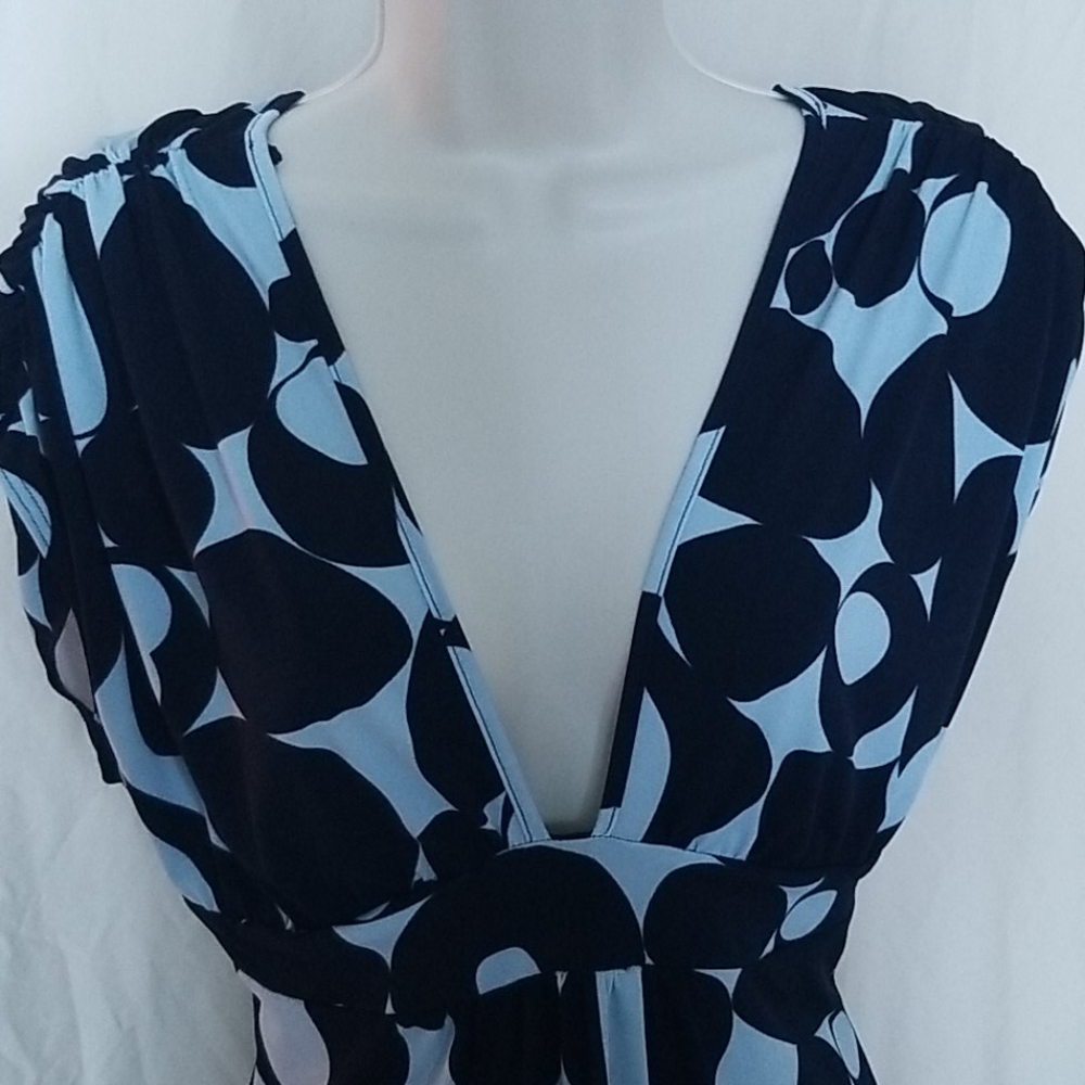 Geometric Print Top - Picture 3 of 5